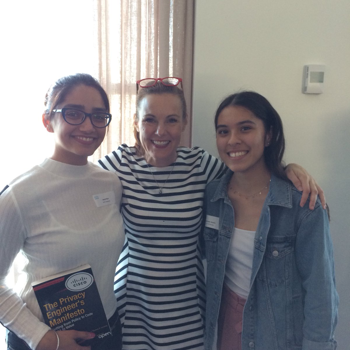 It was absolutely awesome meeting @mdennedy at the Women Speaker Series by <a href="/Cisco/">Cisco</a>. You’re an absolute power house!! Takeaway: Don’t let things happen to you, you happen to things 👏
