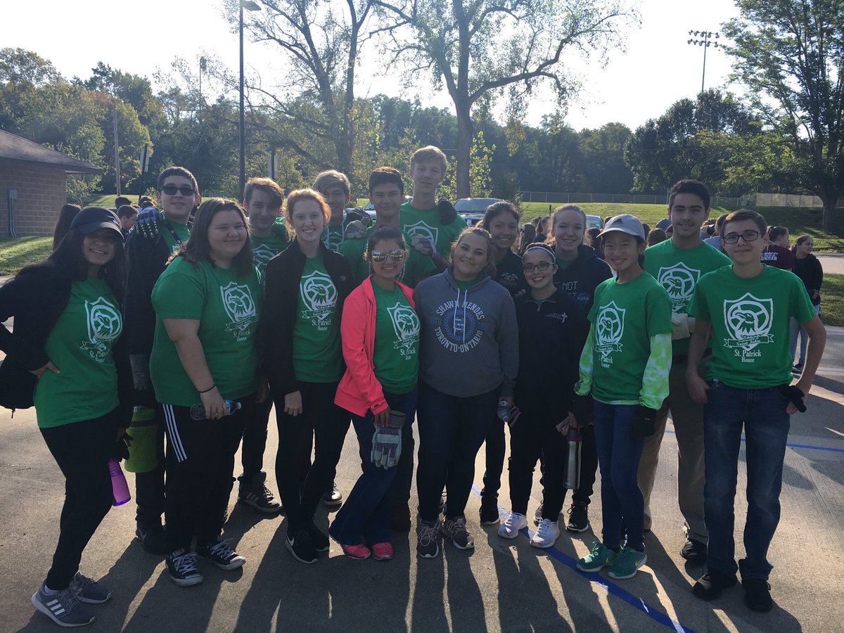 StPatrickHouse's tweet photo. Channeled our inner green thumbs today! #serviceday https://t.co/5uKabWwYje
