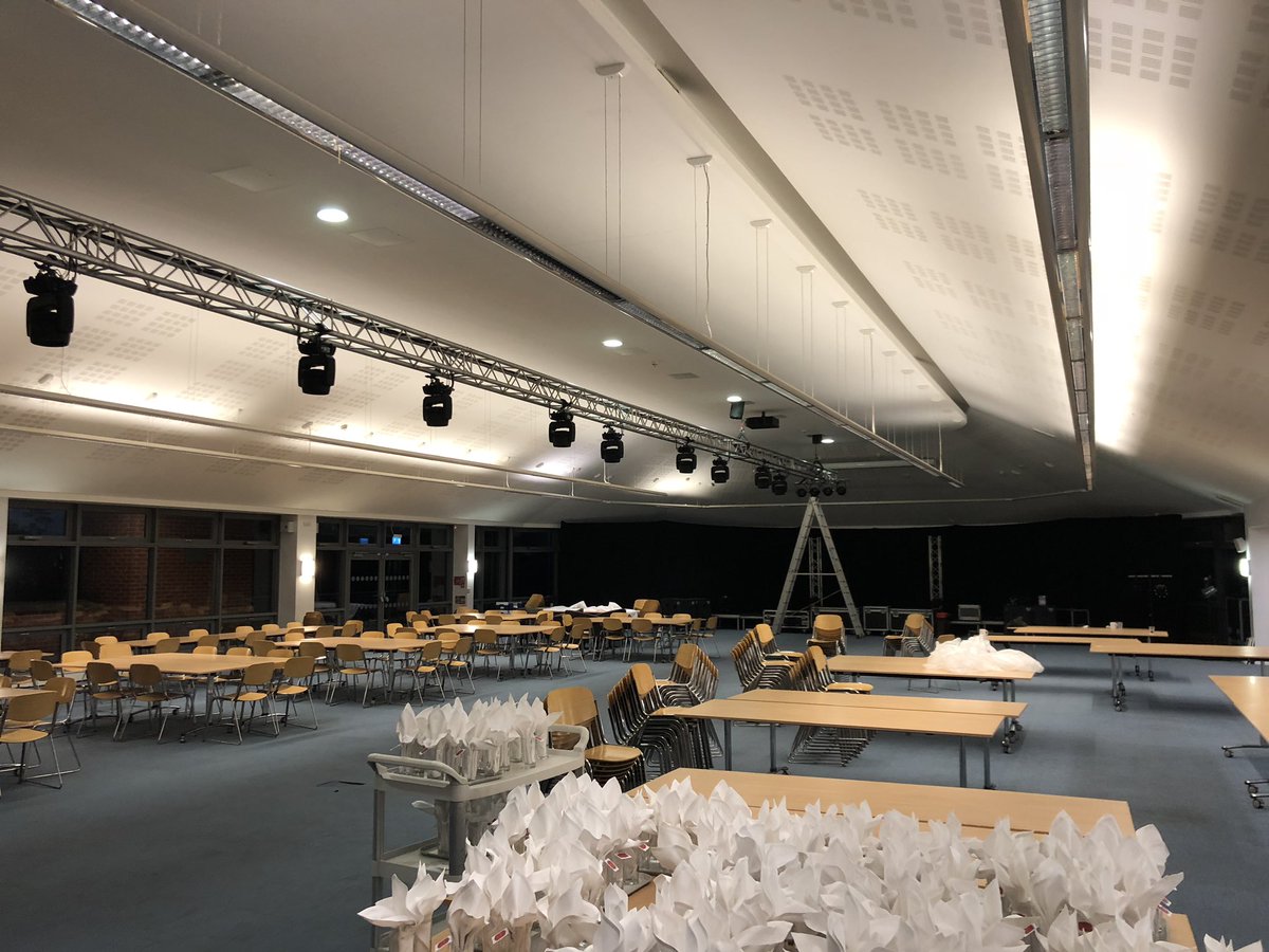 The flown rig is up and we’re ready for tomorrow! #eventprofs