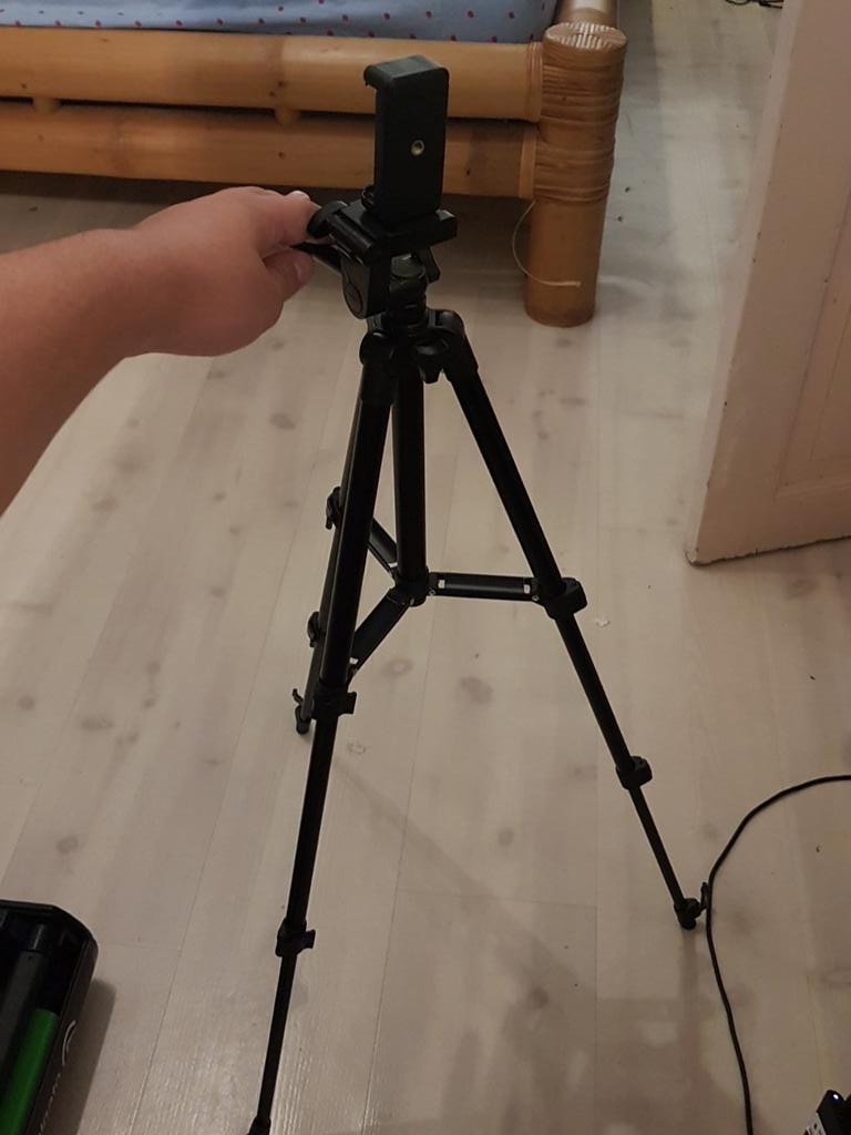 AAPMagicTG's tweet image. Il est la le trépied pour les vidéo opening #magicthegathering