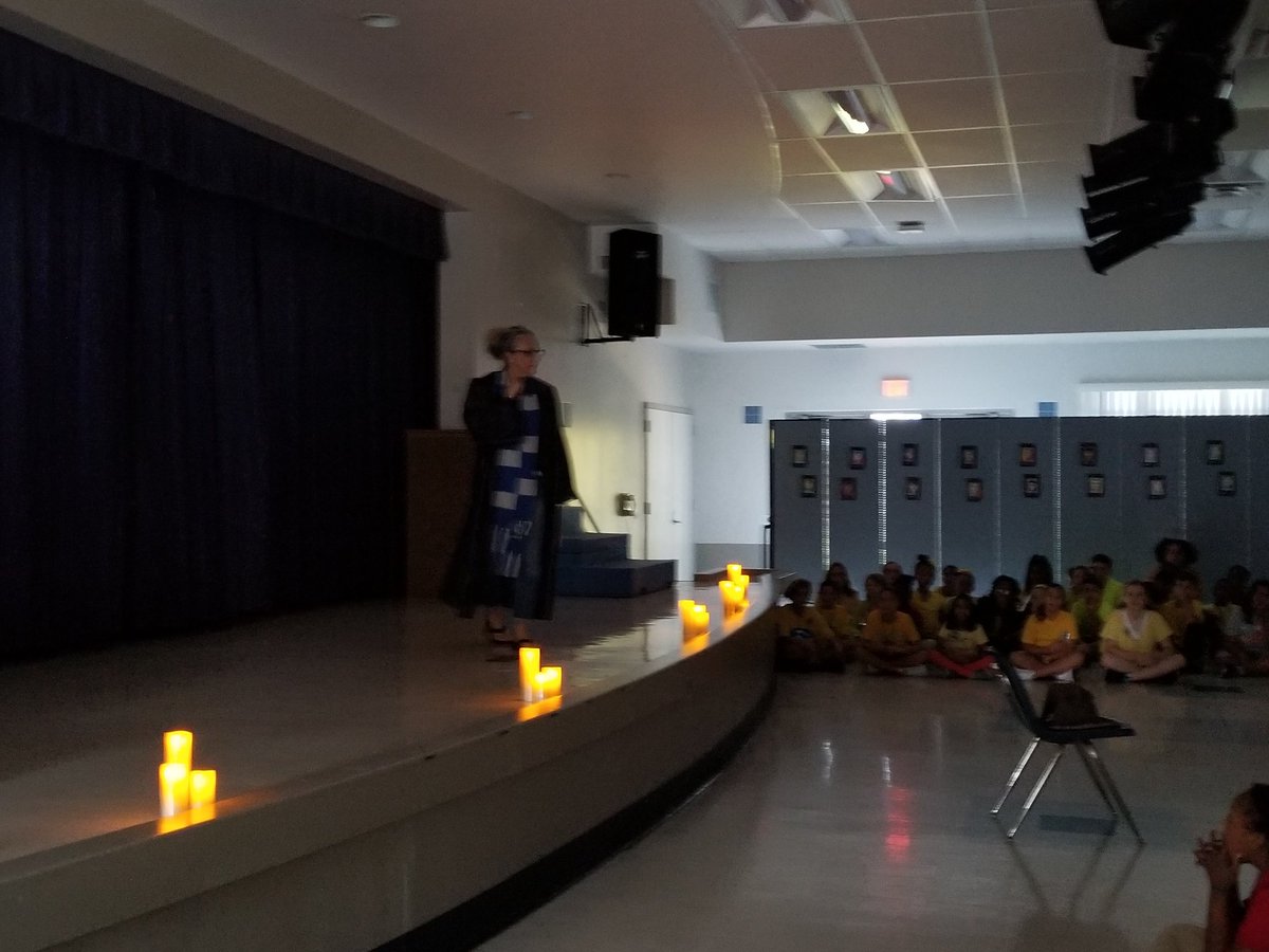 MrsAddison_SC's tweet photo. 100% engagement- 5th graders divided into 4 houses but still one family! Pure awesomeness! @ClarkElemTampa @MrsGuptasClass #KidsDeserveIt #HarryPotter https://t.co/8wrQf6edZA