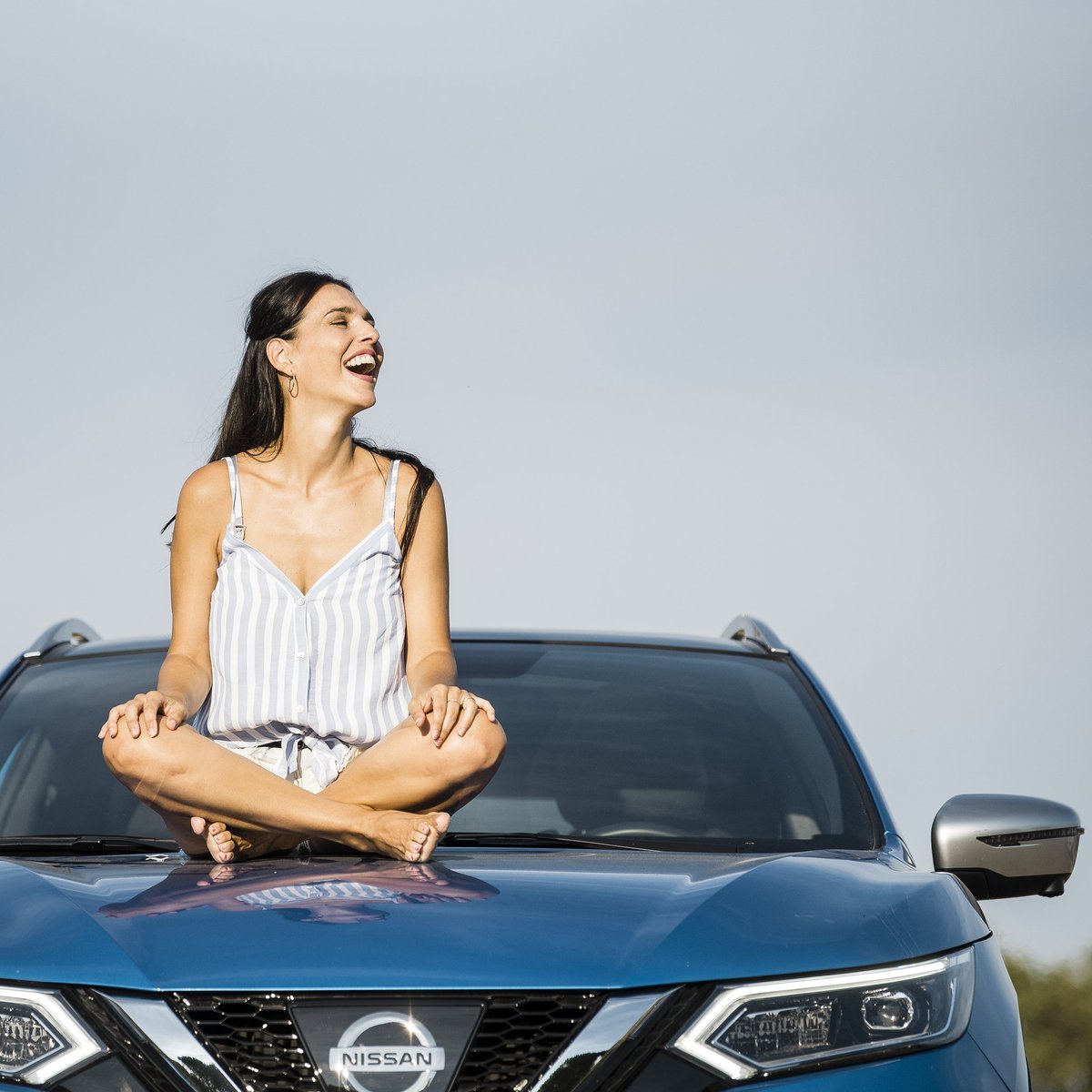 Se viene el findeeeee!!!!! Eres de quedarte en la ciudad o de escapar a la naturaleza???? #finde #weekend #family #friends #adventure #nature or #city #CapDeSetmana #car #mycar #nissan #siempreelprimero #Qashqai #blue 
#photo <a href="/haroldabellan/">haroldabellan</a> #photography  #girl #freshair