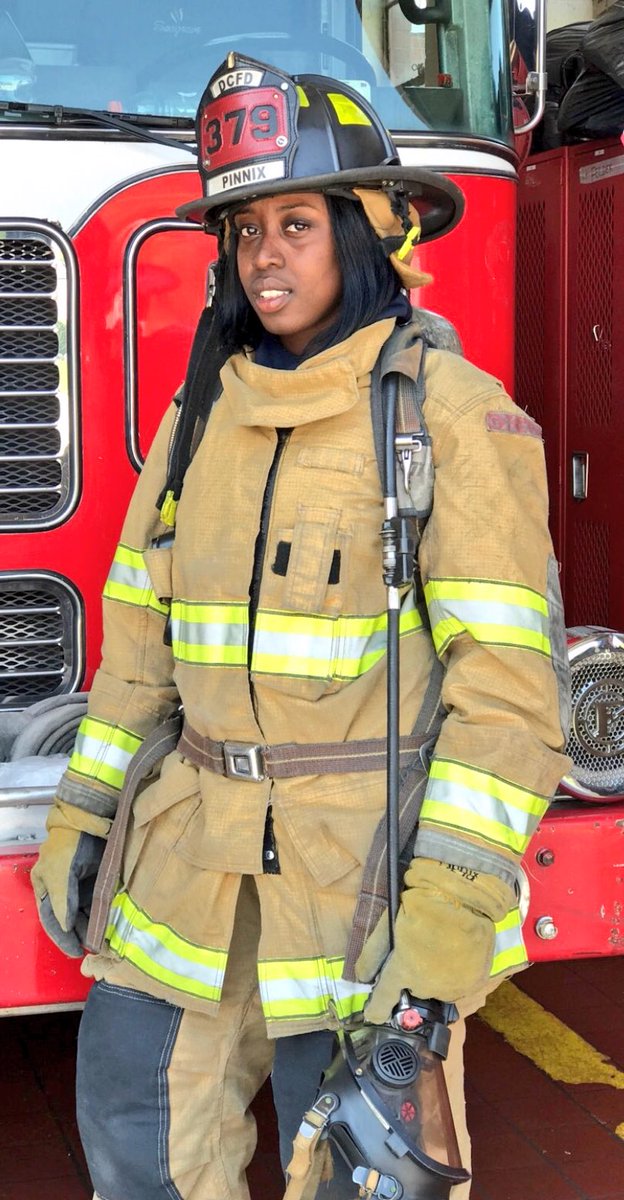 dcfireems's tweet photo. 1 year ago, Jacqueline Pinnix, a 17 year veteran of #DCsBravest as a single role EMS provider, proudly watched daughter Jalisa graduate into our ranks as a firefighter. Today, Jalisa watched her mom cross that same stage as she made the transition to firefighter in Class 384. https://t.co/wuRfs4Opl9