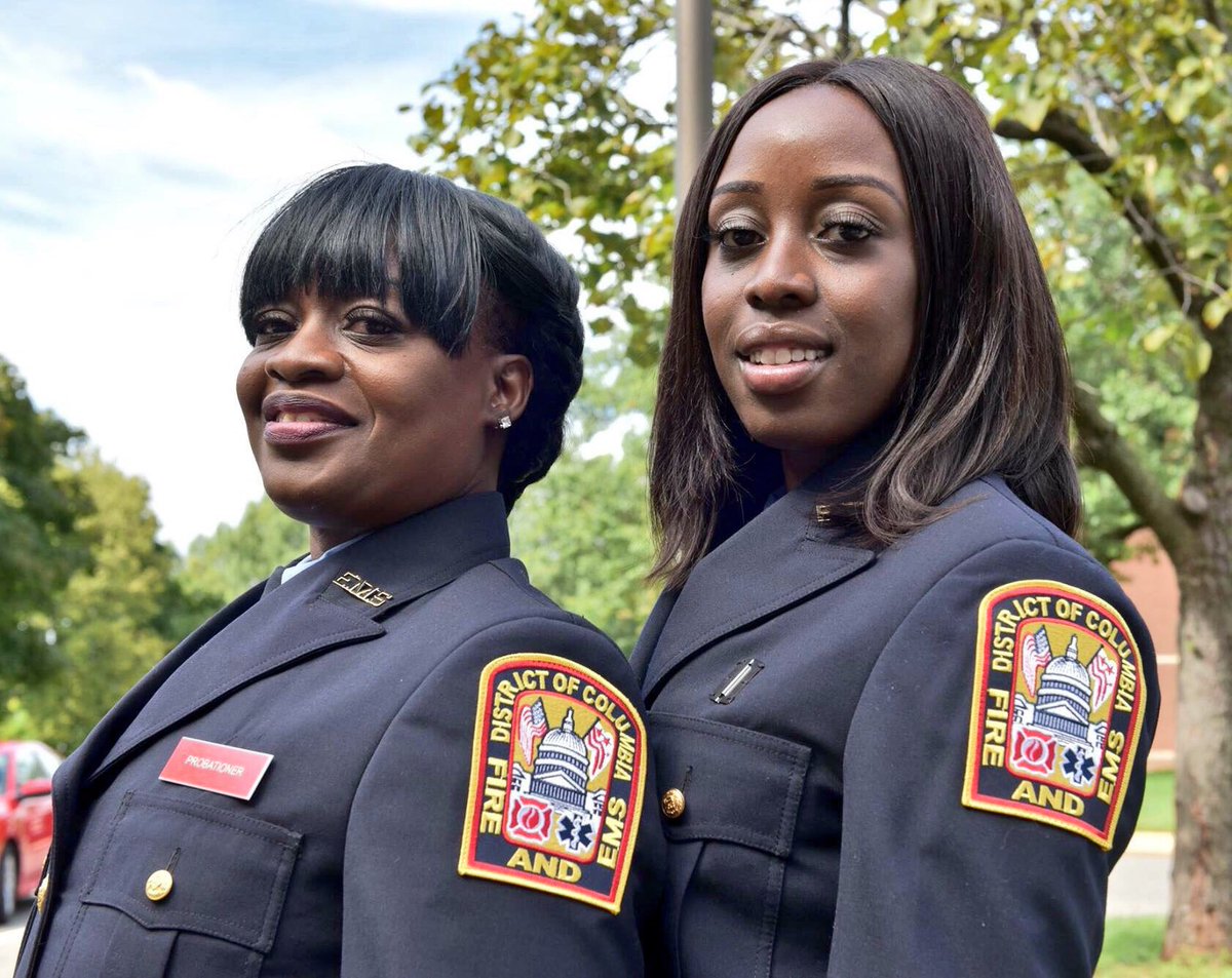 dcfireems's tweet photo. 1 year ago, Jacqueline Pinnix, a 17 year veteran of #DCsBravest as a single role EMS provider, proudly watched daughter Jalisa graduate into our ranks as a firefighter. Today, Jalisa watched her mom cross that same stage as she made the transition to firefighter in Class 384. https://t.co/wuRfs4Opl9