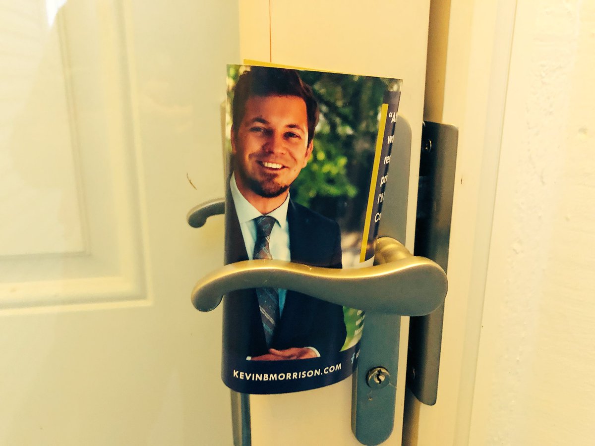 Kevin4Cook's tweet photo. Yes, even when it’s very cold, I’m still out knocking doors! Just had an amazing conversation all in Italian. Those are my favorite moments! #Flipthe15th #ABetterCookCounty https://t.co/xZBFXw3zkQ