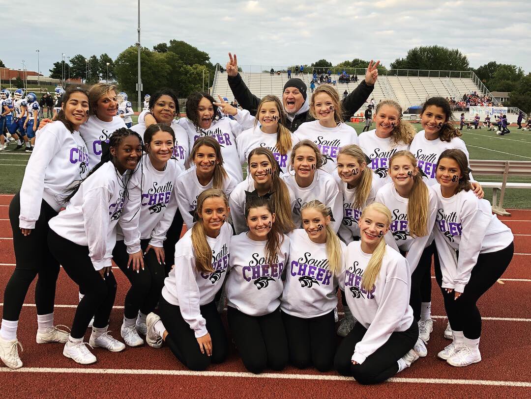 Coach Carr is a pro at photo bombs! Happy homecoming phs💜 @phsouthscores <a href="/ParkHillSouthHS/">Park Hill South H.S.</a>