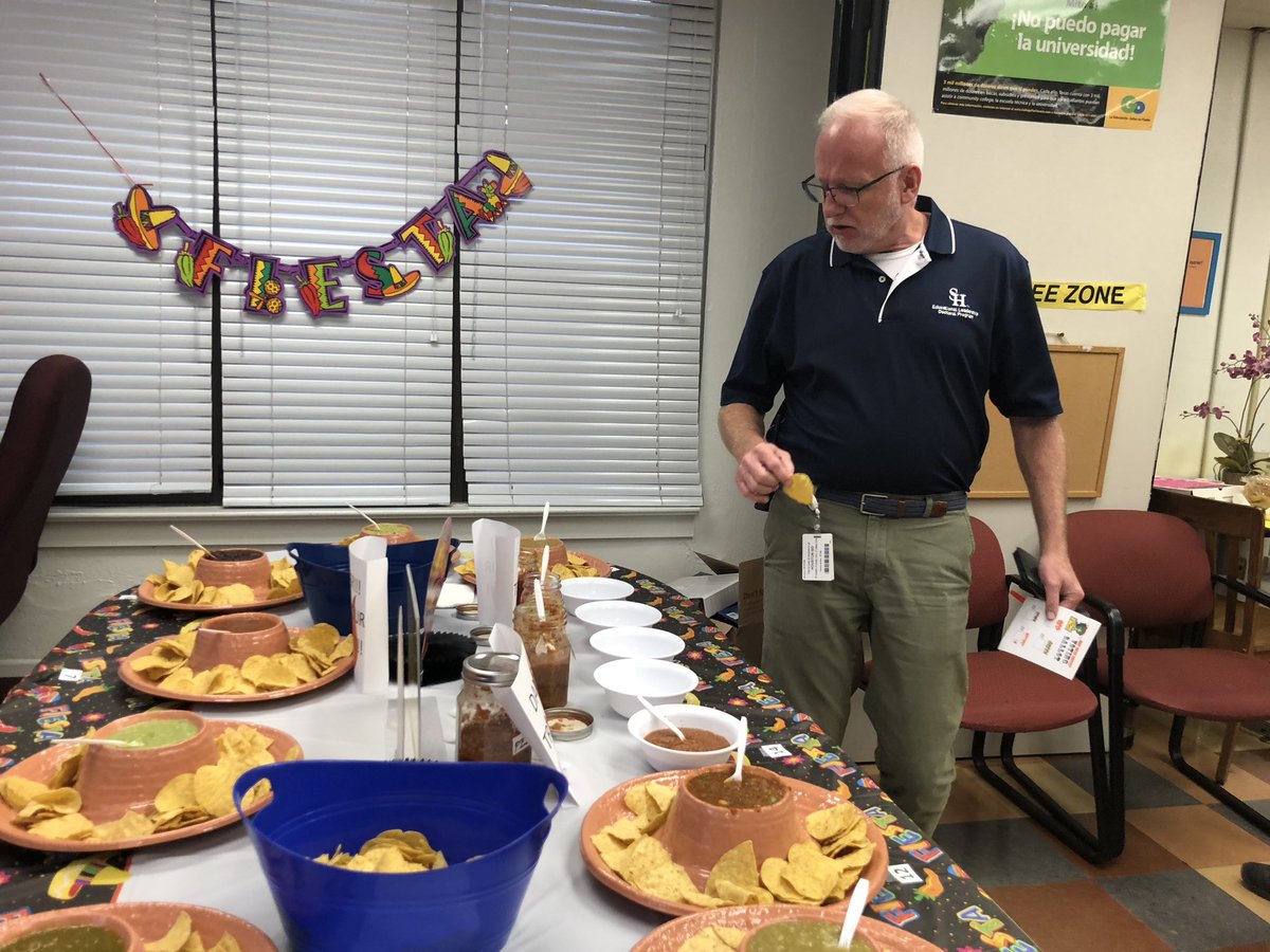 MrsAguasTweets's tweet photo. Mr. Michaels tasting salsa. Me with a free sample from one of the winners, Mr. Thomas. Science peeps are the best! #SalsaContest #IThoughtItWasADanceContest #HispanicHeritageMonth @HamiltonMS1 https://t.co/wRKopbUsZq
