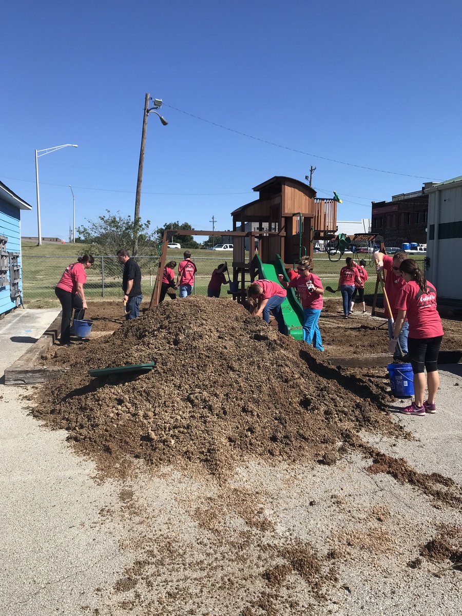 unitedwaynea's tweet photo. Thank you St. Bernards for your hard work today!! 
#DOC2018 https://t.co/Gg4oWwiG39