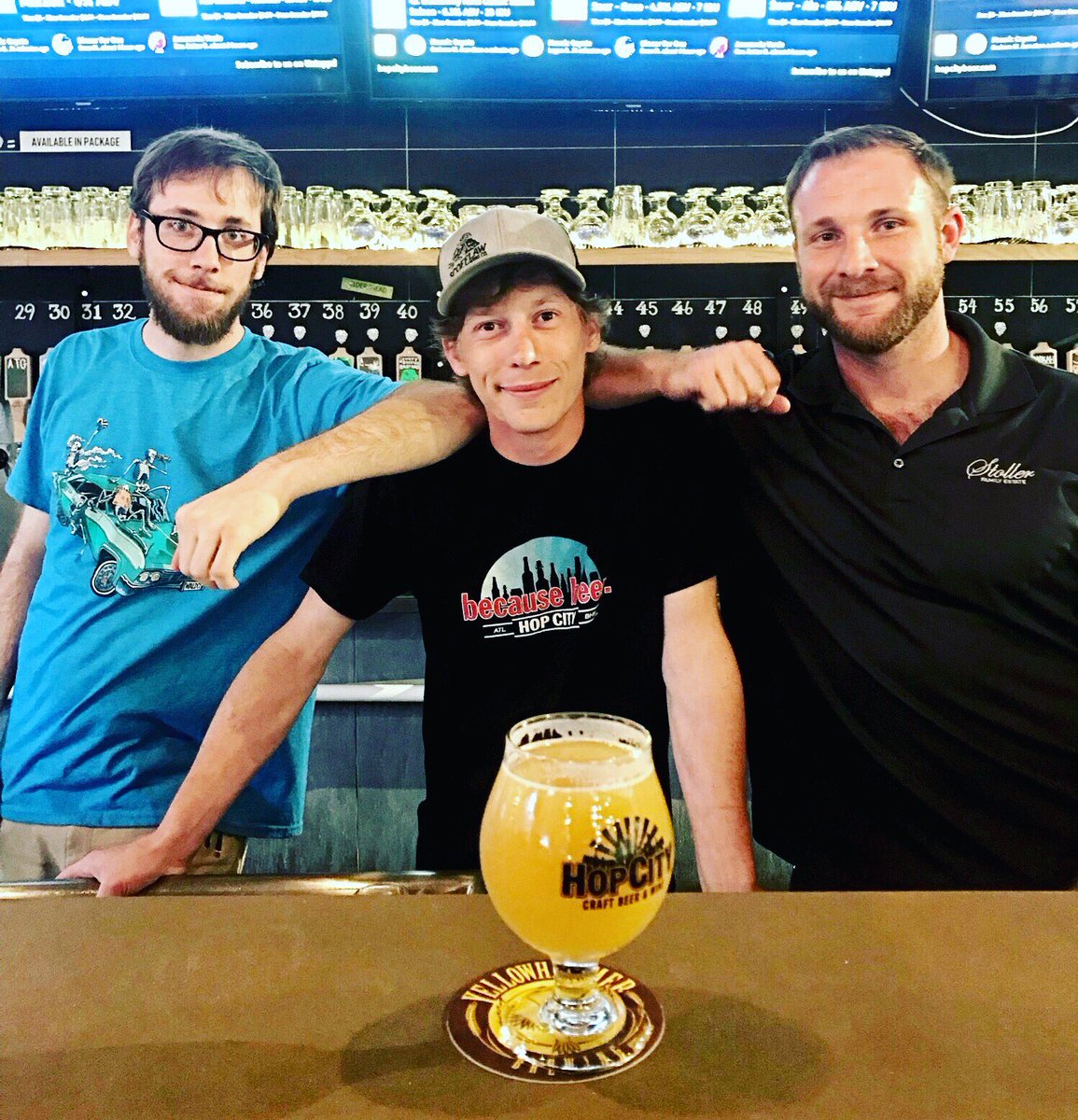 YellowhammerRep's tweet image. Mosaic Coyote on tap &amp;amp; a lone Coyote case hit @Hopcitybham today.  See one of these craft dawgs for yours! #hazecraze #neipa @YellowhammerAle