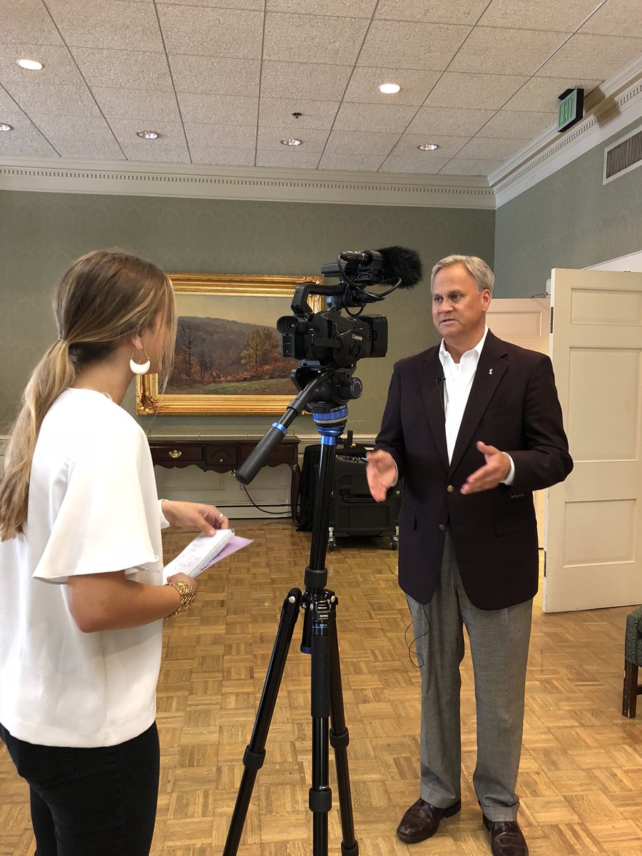 Jim_Merritt's tweet photo. Productive Lifeline Law trip to IU. Met w Campus Chiefs of Police from IU, Purdue, Butler, ISU, BSU and Ivy Tech. They get it. Addressed 75+ students and related #MakeGoodDecisions to the media. TY @trevorfoughty TY @BenjaminDHunter https://t.co/V5AJ1WREQh