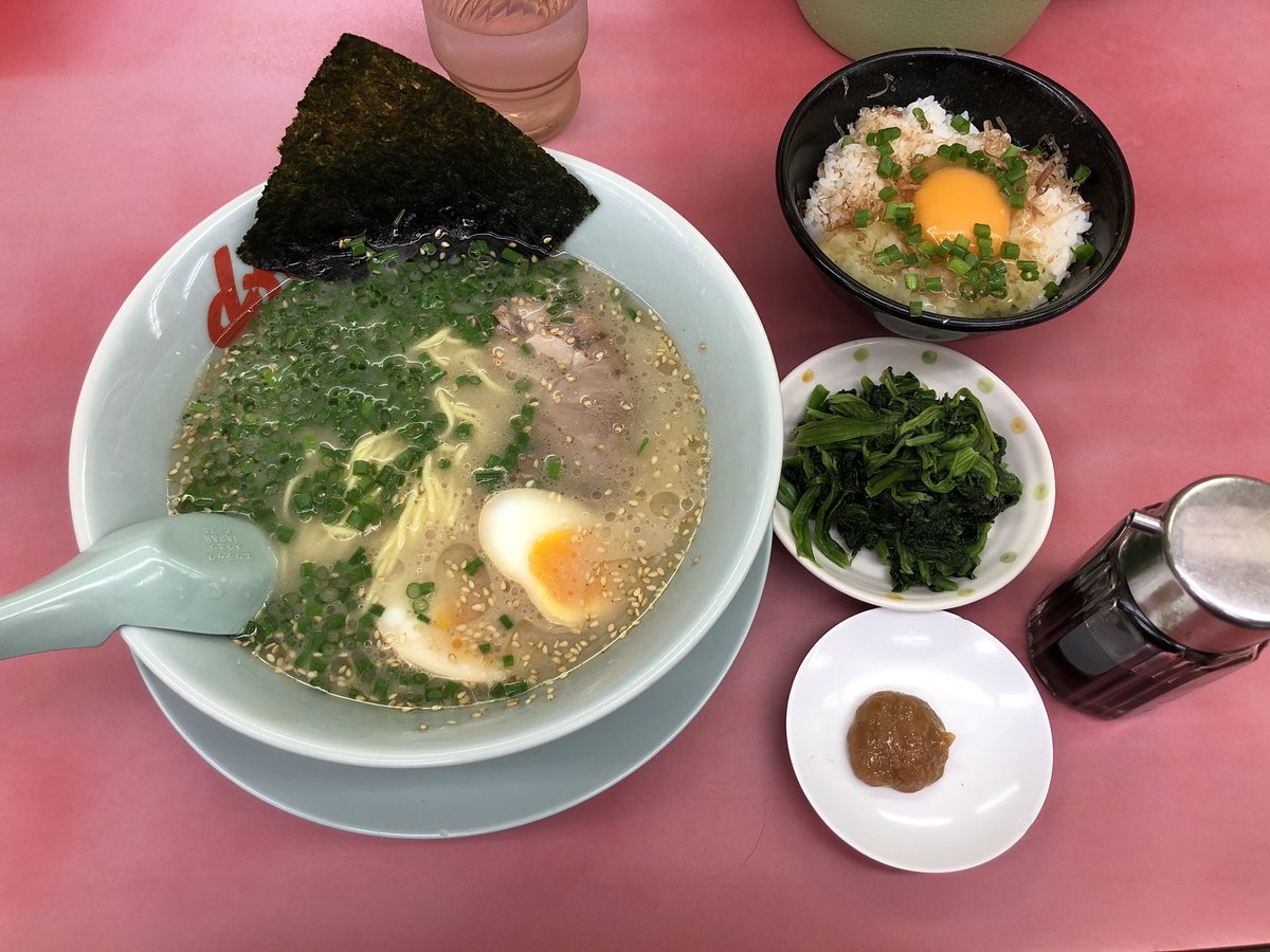 ゴン太２号 على تويتر 朝ラーなう 山岡家 朝ラーメン ほうれん草 味玉 梅マシ 味濃いめ 玉子かけご飯 休みの日朝は朝ラーです 山岡家 朝ラー