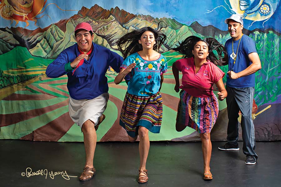 “Theatre can portray relevant issues in a way that is more interactive than other teaching methods. Though stories may be culturally specific the themes are universal, as all students share the world despite perceived differences.” 

bit.ly/2DEXMTU via <a href="/teatromilagro/">Teatro Milagro</a>