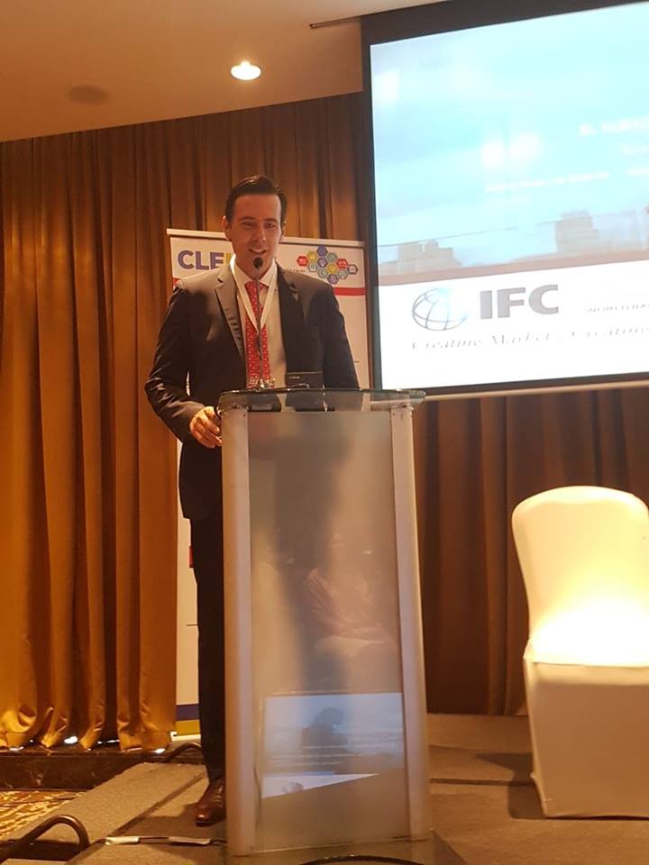 FelabanOnline's tweet photo. Conferencia #CLEIF2018
Panel: “Inclusión Financiera con perspectiva de género: avances en América Latina” 
Aimeé Sentmat de Grimaldo, Presidenta Ejecutiva, Banistmo – Panamá
Ponente – Moderador: 
José Felix Etchegoyen, Especialista Global de Programa Banca Mujer, @BancoMundial https://t.co/gLfUN7EOLW