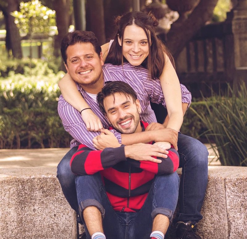 ElAquelarre_'s tweet photo. ¡Ya viene la nueva de los creadores de Sucia y Muy Chingona Historia de Amor y se escucha increíble! #EraMiCompa #YaEnOctubre ---> https://t.co/6dLQuNoX9s https://t.co/2fF7U9eUad