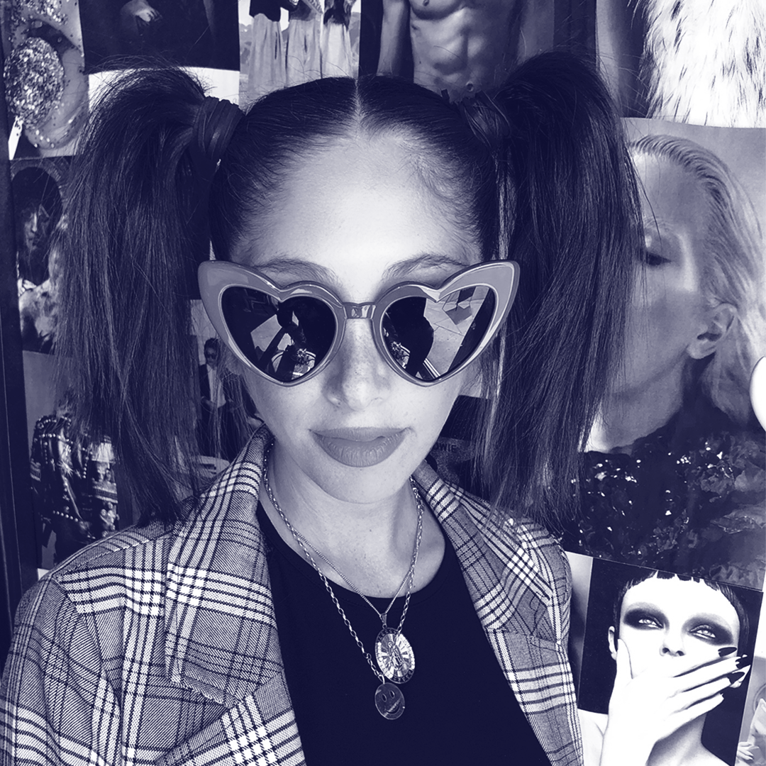 SebastianProUSA's tweet photo. We got our heart set on @lindsayluv's look created by #SebastianArtist @marylle4real using Shaper and Shaper Zero Gravity Hairspray. 😍 What are your fave styles to create with our Shaper Collection? #ShapeYourWorld #IAMWHATSNEXT https://t.co/jopqtV2Zon