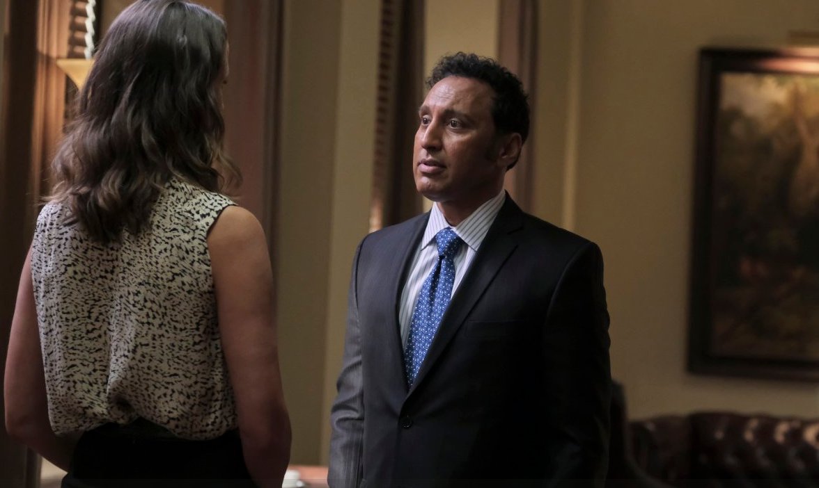 CTV_PR's tweet photo. #BlueBloods is premiering season 9 tonight with special guests @LouDPhillips and @AasifMandvi. #CTVFall2018 #GetIntoIt https://t.co/AM6MNA9rJg