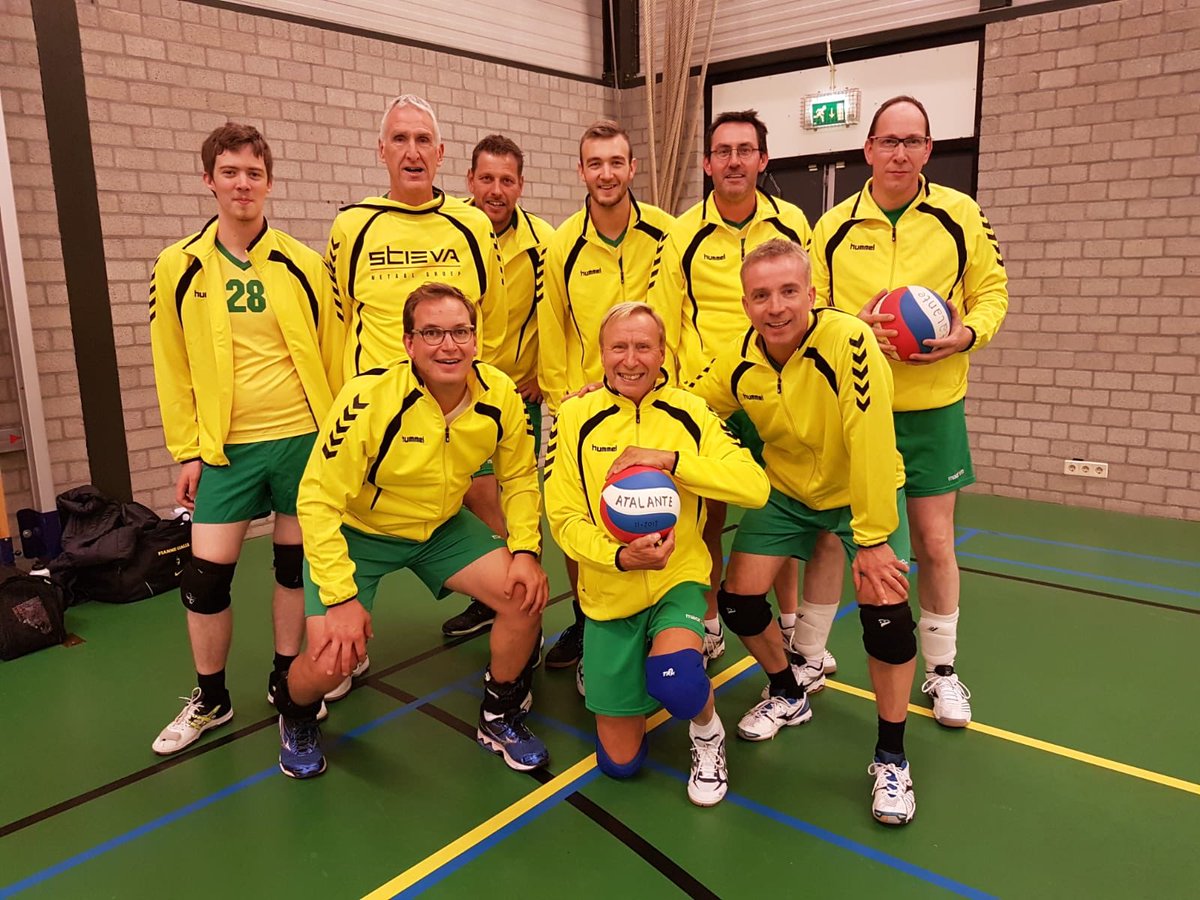 vvatalante's tweet photo. Heren 3 wint met 3-1 van @VC_Spaarnestad H8 de Tweede Klasse! En nestelt zich aan kop! #Volleybal https://t.co/EaLweYG4aE