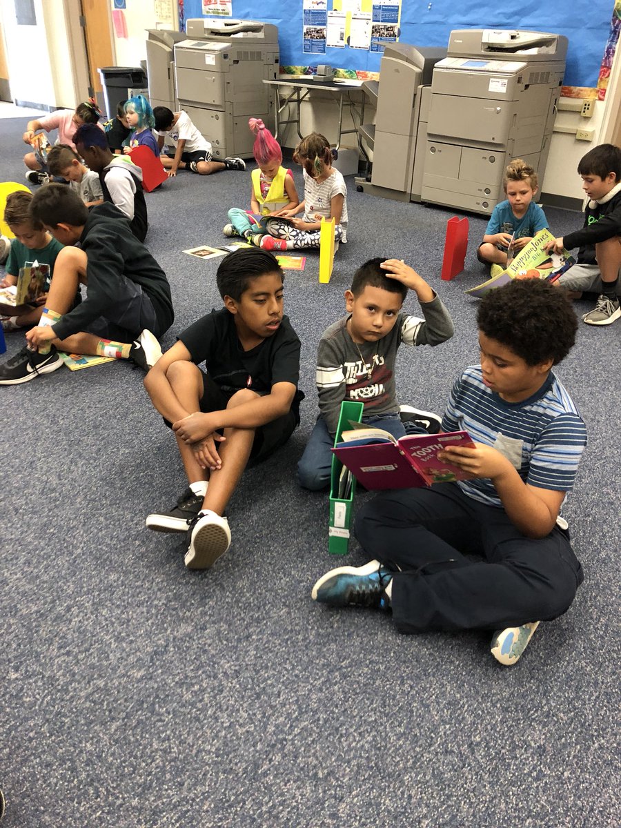 jilllawrence25's tweet photo. Meeting our 5th grade buddies for some partner reading! .@CasitaMagnet .@casita5th https://t.co/ZMAFdez4n7
