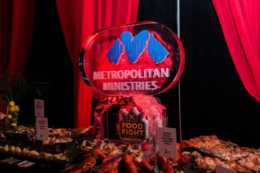 PlayInTampaBay's tweet photo. 2018 Tampa Bay Food Fight To Benefit Metropolitan Ministries #TampaBayFoodFight #Tampa #MetropolitanMinistries #ArmatureWorks https://t.co/8GFAHZfJjV https://t.co/a4F8cI3LS9