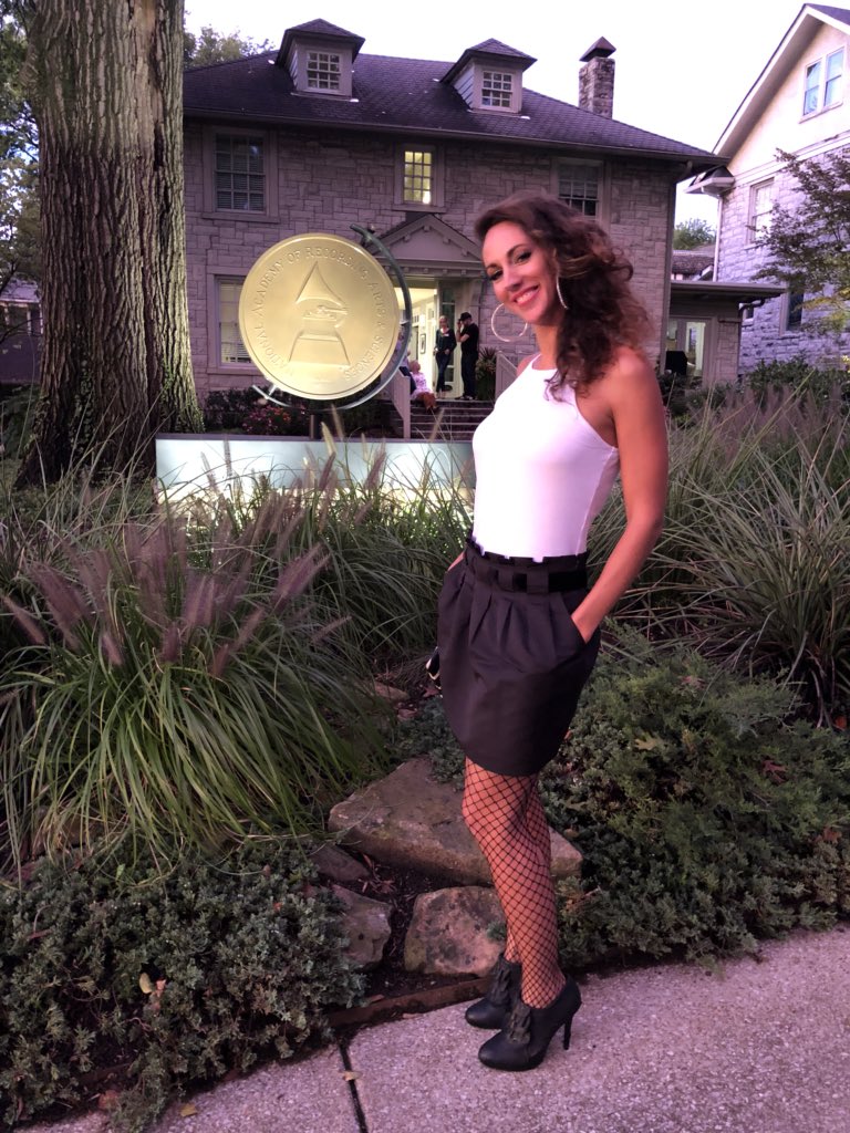 JanineLeClair33's tweet photo. #MusicModernizationAct #ToastToMusic @RecordingAcad @GRAMMYAdvocacy #J9Vibes https://t.co/PJINAC6nCq