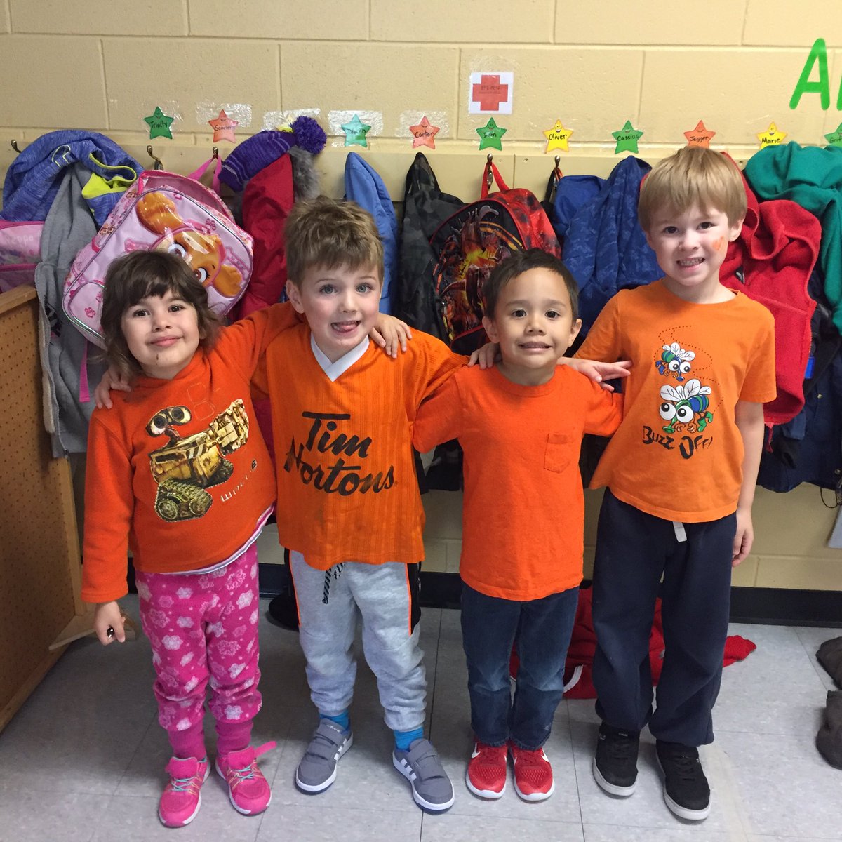 NicoleJabWW's tweet photo. #orangeshirtday #respectandreconciliation #ecoleriverview #wsdnursery #wsdkindergarten @JudeGuzzi1 @GrantB204 #winnipegsd @winnipedsd https://t.co/t6Hmitcdtl
