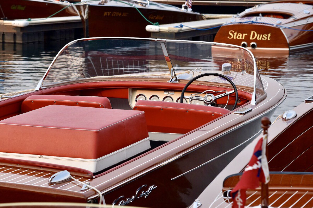 obexerstahoe's tweet photo. Magic hour lighting on this 59’ Chris Craft Continental, “knock on wood” @LT_Concours #FlashbackFriday #boatrepairshop #chriscraft #restoredboats #boatlover https://t.co/kyhh7dGLLb