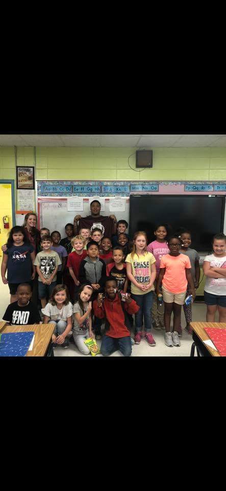SCRebels2's tweet photo. Congratulations to MGCCC committ Martavious Barlow for being selected as the Farm Bureau player of the week in last week's win over Sweet Water! Hydee recorded 9 solo tackles, 1 tackle for a loss, 1 forced fumble, and 1 rushing TD!!! Great Job Hydee! #ReadersLeadersHighAchievers https://t.co/aSRWMD0AwG