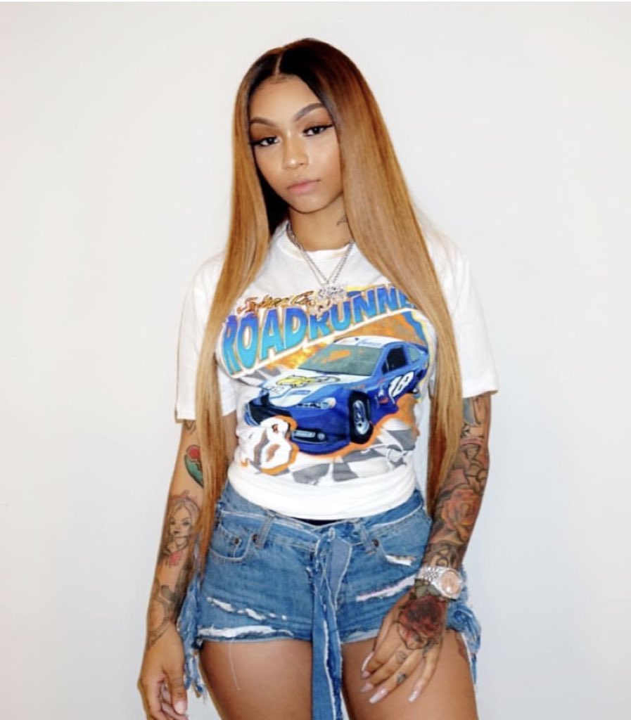 CubanDaSavage's tweet photo. Road Runner 💙🧡 https://t.co/ebH3lrteV7