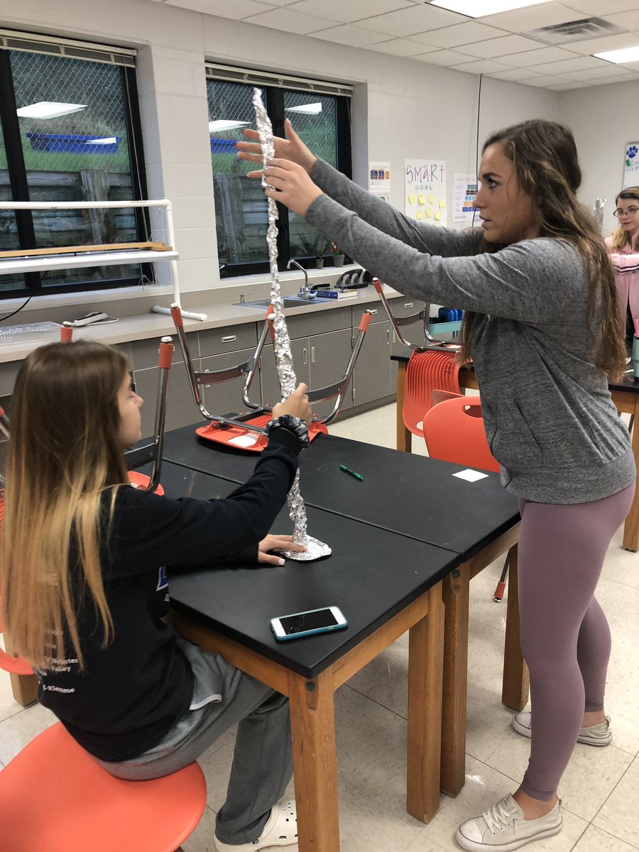 abbytibbetts4's tweet photo. #VMSTEM students practicing rapid prototyping today in class while constructing the tallest freestanding tower. @vanmeterschools @STEMInnovator https://t.co/jmoqZTMlwu