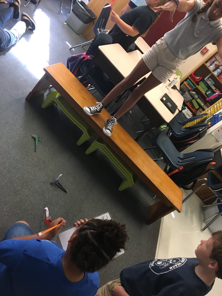 fknutson12's tweet image. #vcsscience common experiment 1 #3rdgraderocks overcoming gravity @OrmondBeachElem