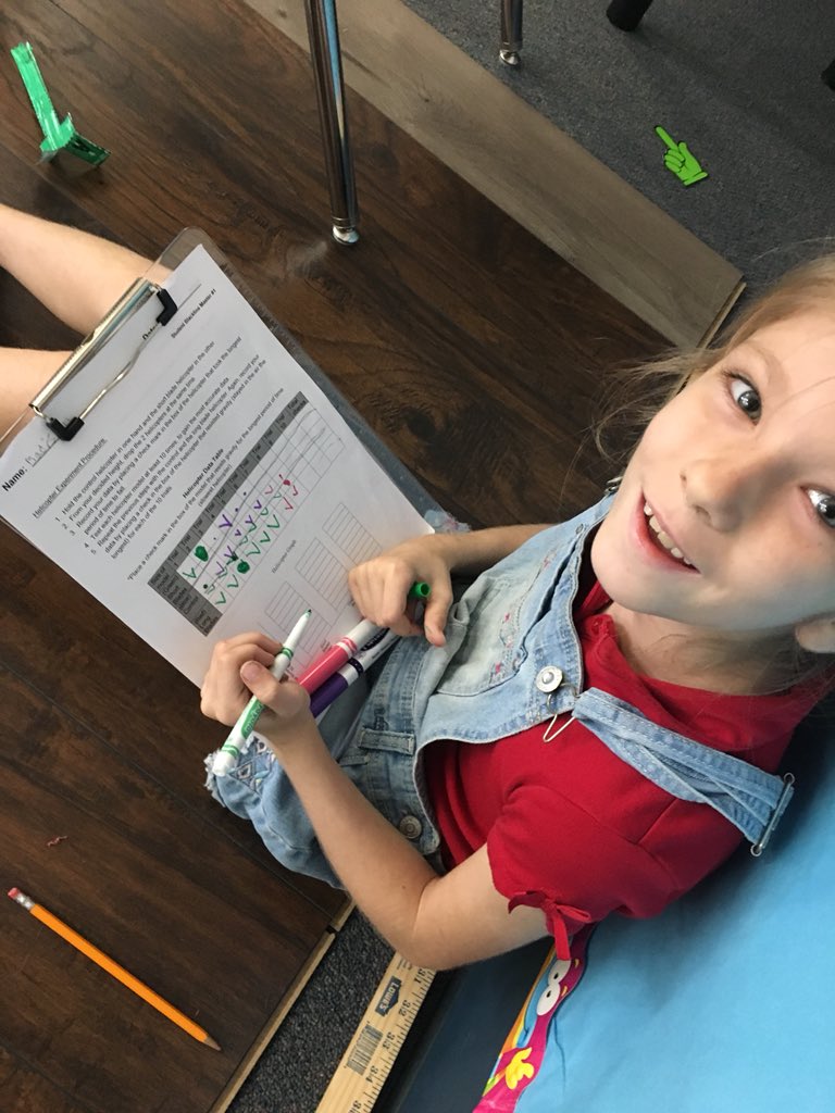 fknutson12's tweet image. #vcsscience common experiment 1 #3rdgraderocks overcoming gravity @OrmondBeachElem