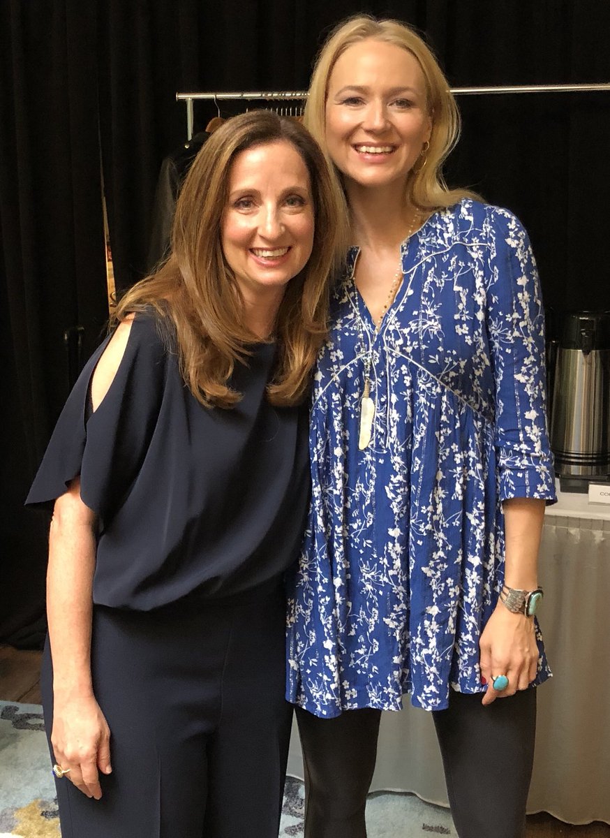 JodyKohner's tweet photo. ๐๐ป So grateful for this day!! Thank you thank you thank you @ariannahuff @jeweljk @JackKornfield @DeepakChopra @plumvillageom for sharing your many gifts with us!! #df18intentions https://t.co/lpjucsSoLp