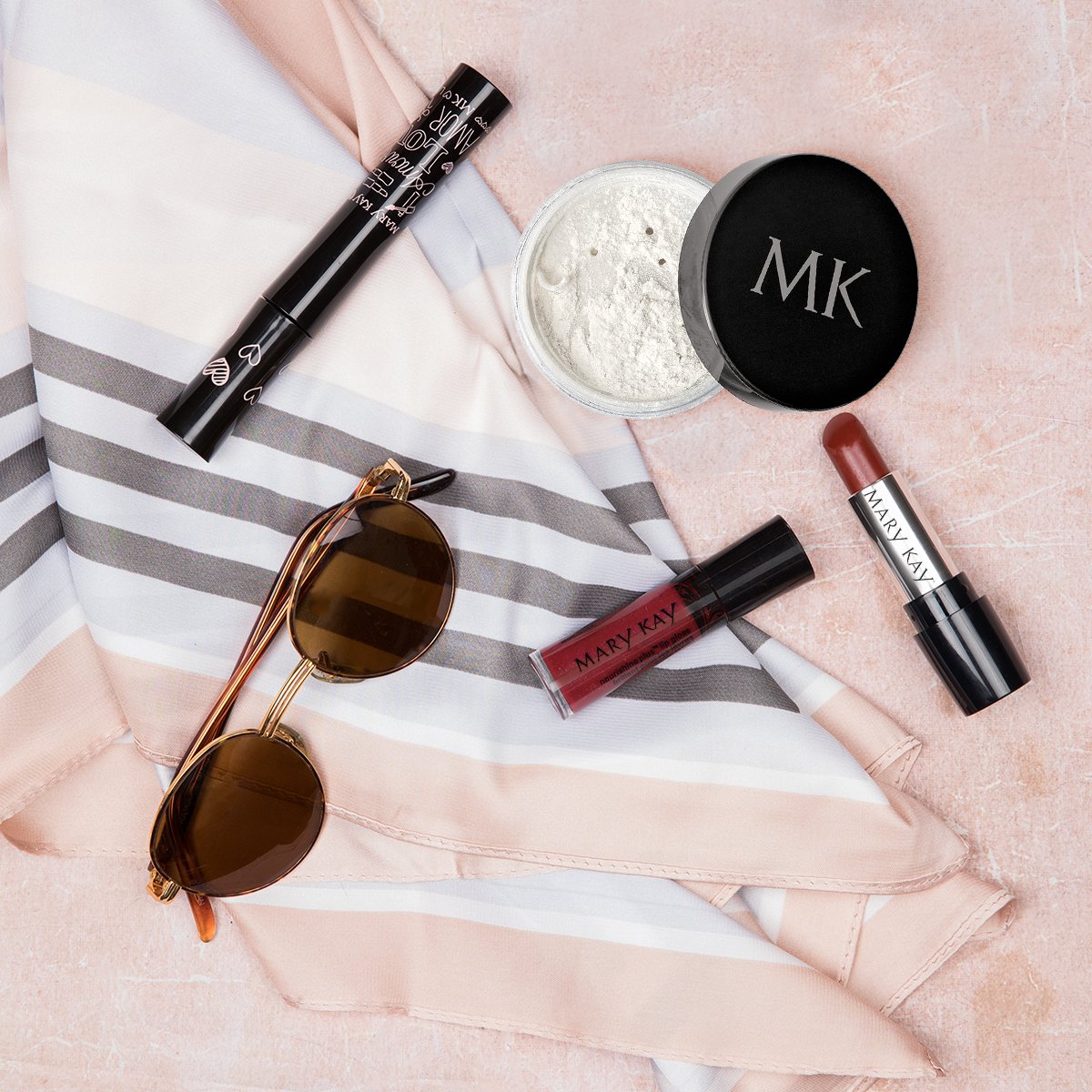 Thank you to all of the supportive customers out there who support small businesses! 💗 We appreciate you today and everyday. #MaryKay #CustomerServiceWeek bit.ly/2DFDfi5