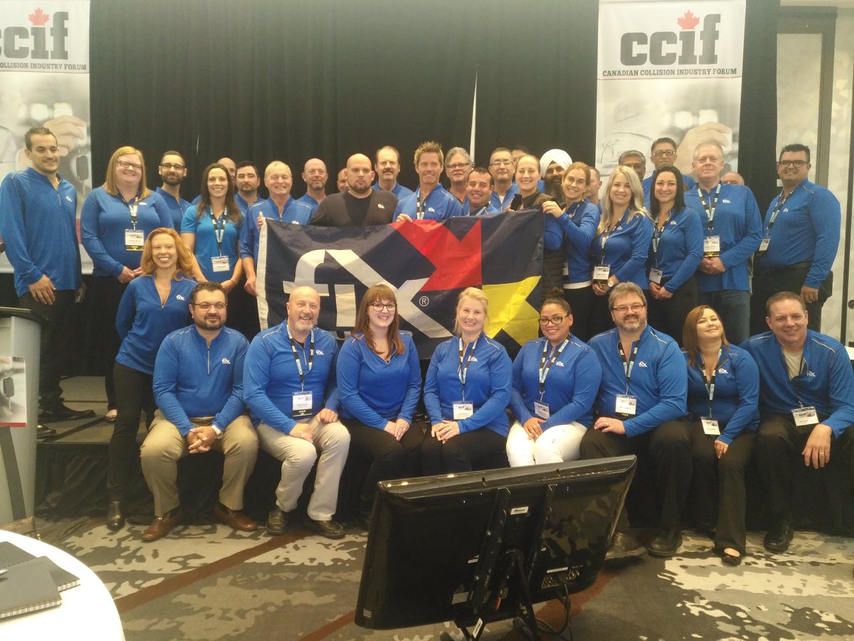 CollisionCanada's tweet photo. We leave you with this amazing picture - symbolic of the industry engagement we just witnessed here at #ccif2018. Thank you #Vancouver, #collisionrepair we will see you next year in #Toronto at #ccif2019 https://t.co/GbxbVTHgsI