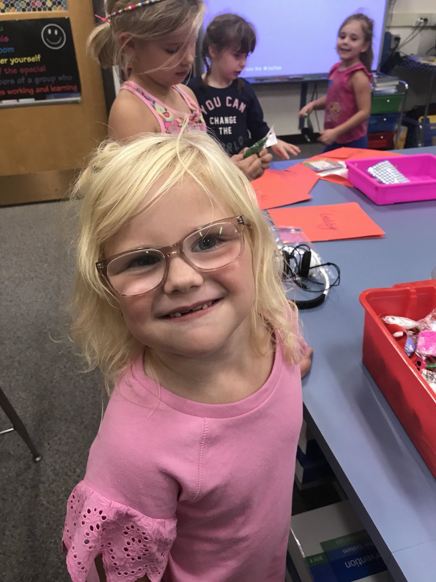 HollyBarrett15's tweet image. Sticker chart is filled! #Casmiles #engaged64