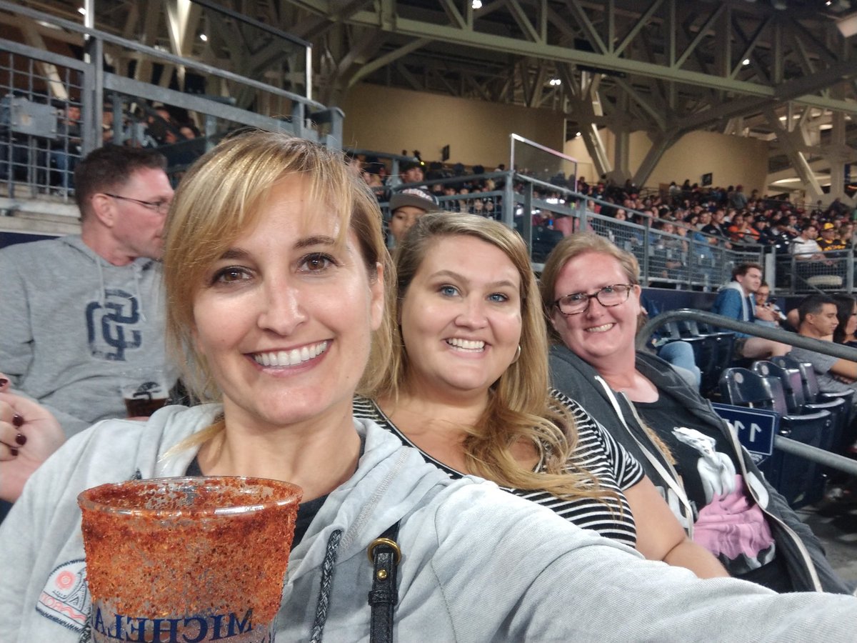 LeeanaLake's tweet photo. #sdinhd https://t.co/Sagcfdq8tC
