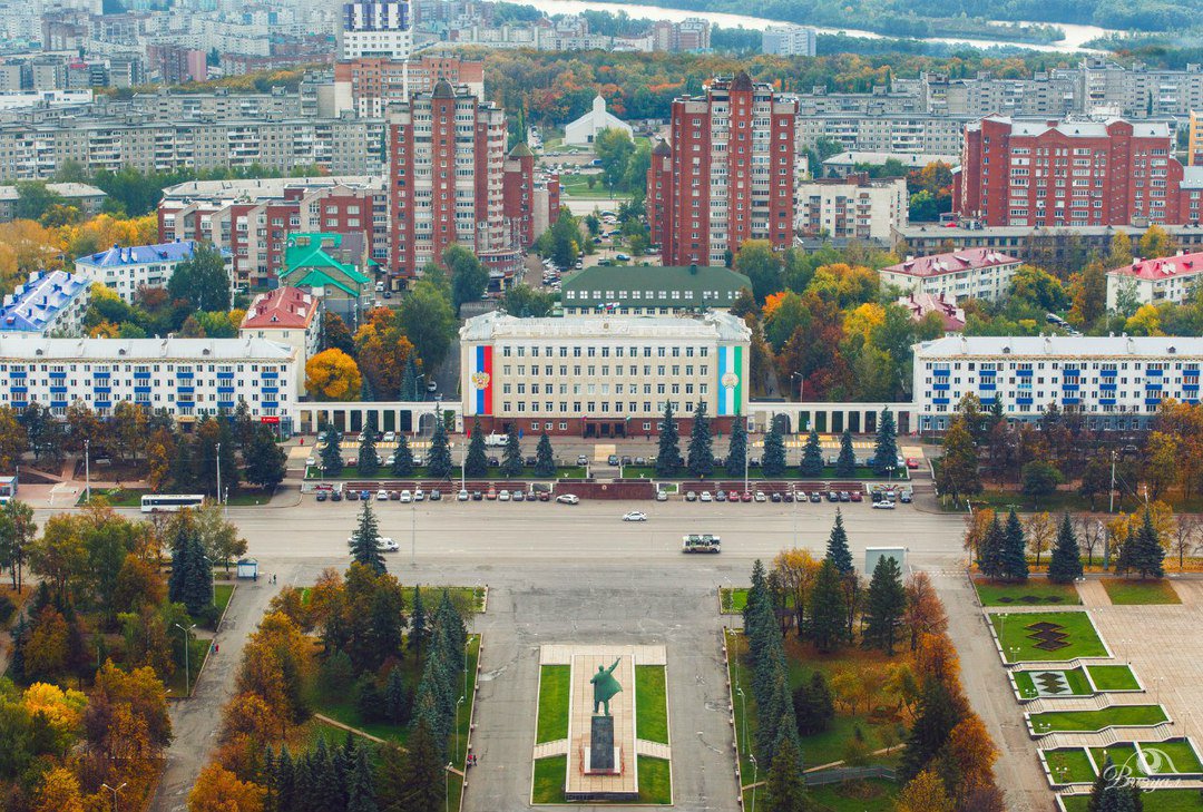 Парк Гафури площадь Ленина