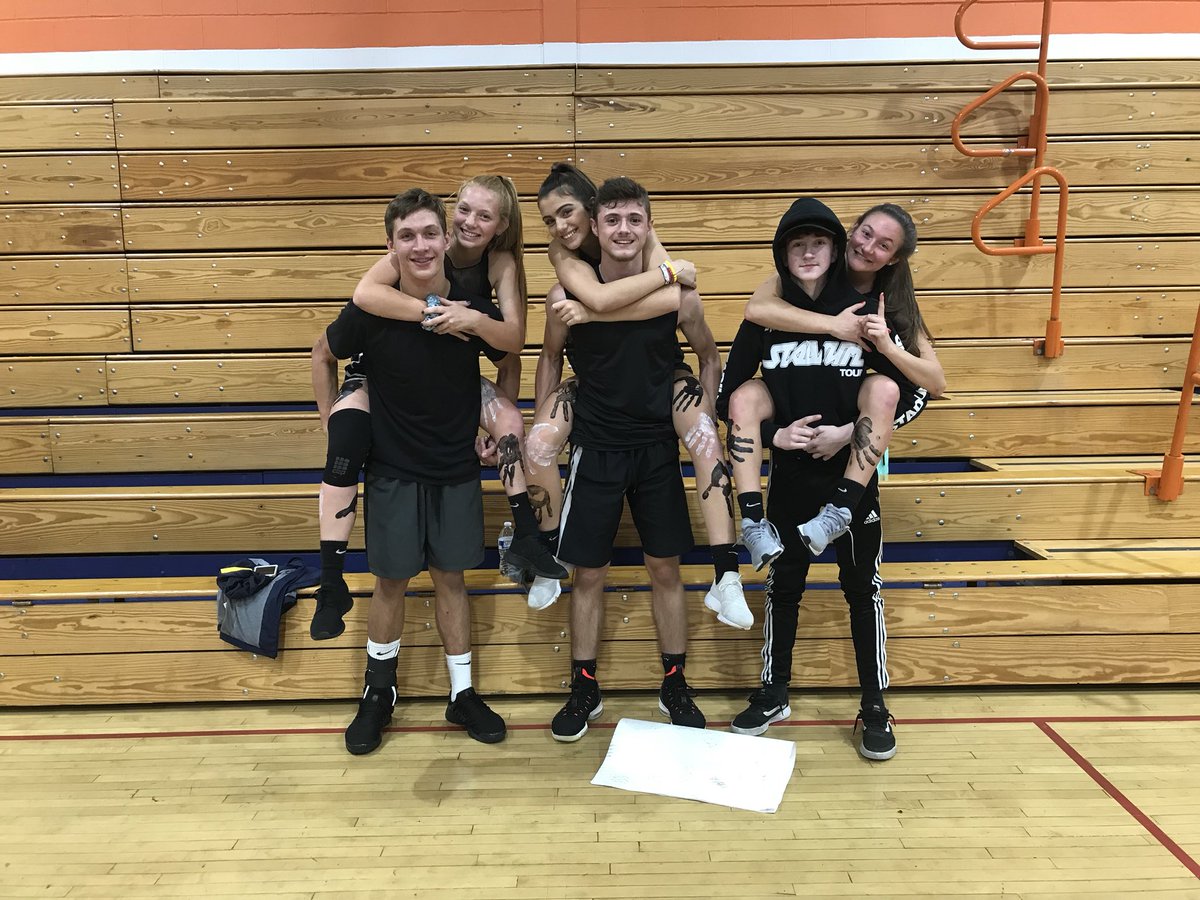 SHSStudentForum's tweet photo. The 2018 Homecoming Games Winners are: Shirts and Skins! https://t.co/uvMzq8ER6t