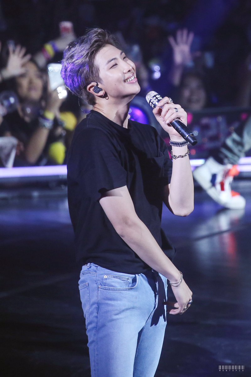 btsxpics's tweet photo. https://t.co/GxcemOOX5k