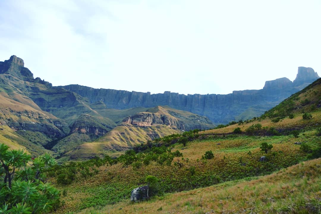 MicroAdventure5's tweet photo. Tugela Gorge hike done! Amazing hike as always. Now we prepare for the Amphitheatre hike this morning. Well done to the champs for successfully completing it. #kzntourism #hiking #amphitheatrebackpackers #modernathlete #wanderlustsouthafrica #shotleft https://t.co/Iq0vWdkCVf