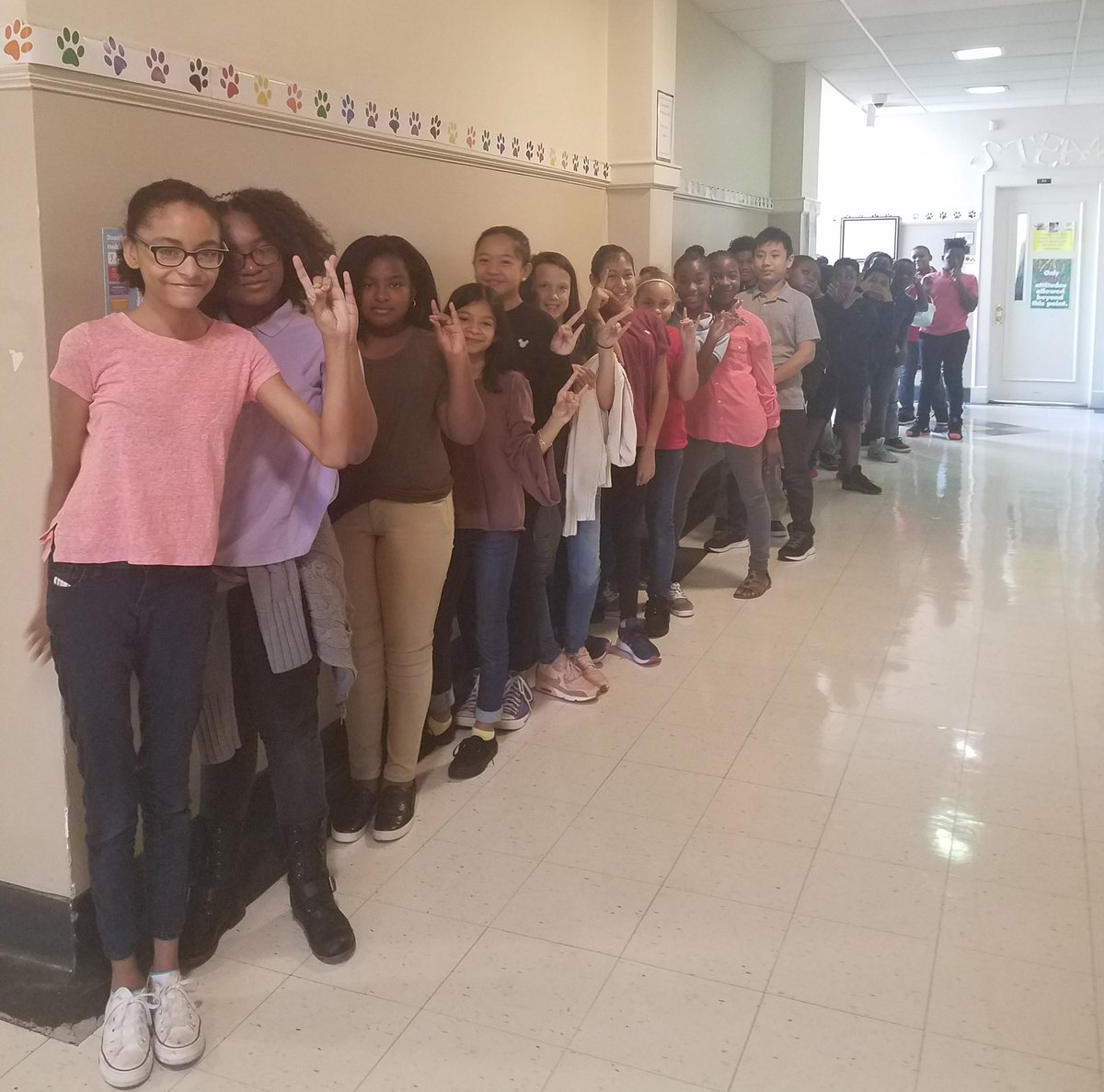 bjmoore1640's tweet photo. Friday night reflection. My 1st period Ss @WileyMS have amazed me this week. Their concern for, kindness to, and compassion for one another makes me proud to know these young people. #wsfcscv https://t.co/GJT1IAwB7U