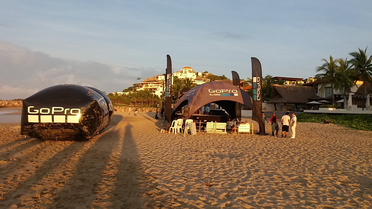 pedrocastelan's tweet photo. Hoy iniciamos este gran evento #GoProSurfOpen #IxtapaZihuatanejo @HectorAstudillo @erescalona11 @SurfOpenLeague @VisitMex @VisitIZ @AMHIZAC @HotelesZihua @dssdufoo @licgallegos @mar_senties @Sectur_Guerrero #Surf https://t.co/3xTbBABbyX