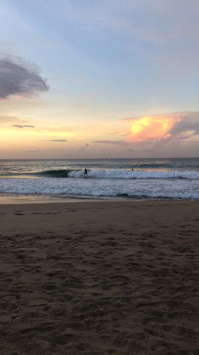 pedrocastelan's tweet photo. Hoy iniciamos este gran evento #GoProSurfOpen #IxtapaZihuatanejo @HectorAstudillo @erescalona11 @SurfOpenLeague @VisitMex @VisitIZ @AMHIZAC @HotelesZihua @dssdufoo @licgallegos @mar_senties @Sectur_Guerrero #Surf https://t.co/3xTbBABbyX