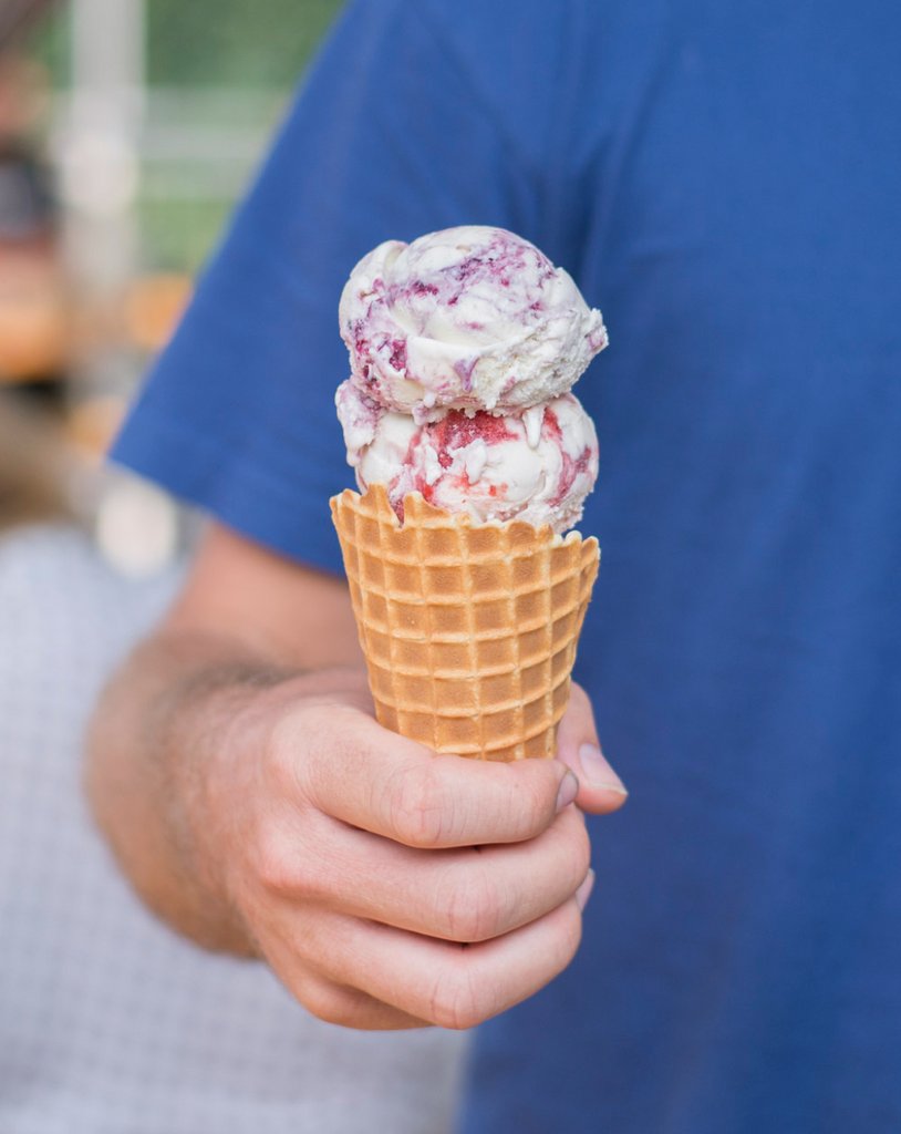 mccsicecream's tweet photo. It's Friday. Put down your phone, pick up a cone. 🍦#weeksover #unplug #icecream #mcconnells https://t.co/kRM7iLegSG