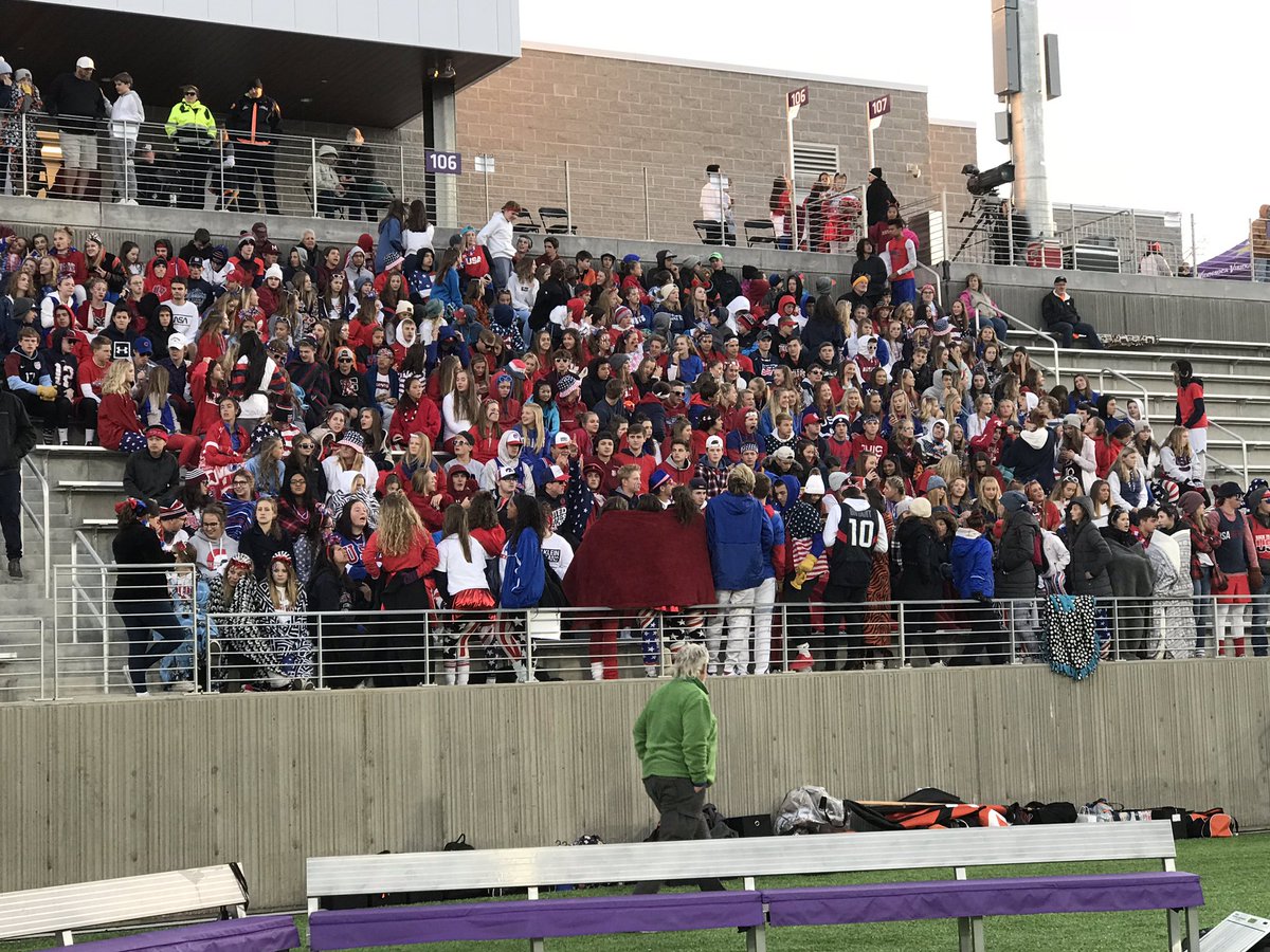 cbolson26's tweet photo. The best student section in the state!!  @tigerden2019 @ISD192Athletics @district192 #TigerPride https://t.co/rxbYilA91P