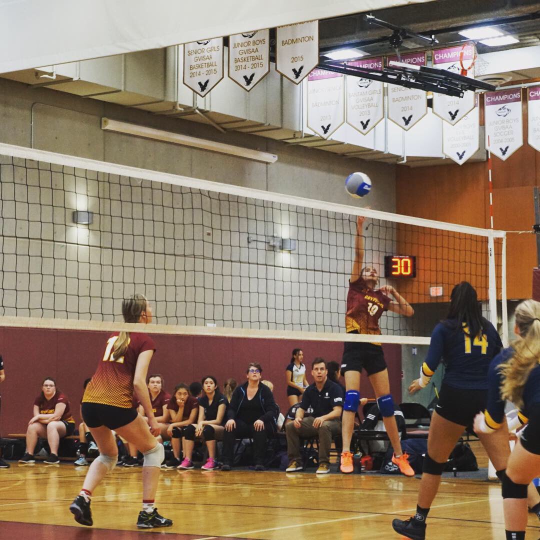 MDRathletics's tweet photo. Meadowridge vs @mulgraveschool. High level intensity senior girls Volleyball! Great game played between both teams. Proud of our girls for coming out and playing strong. Congratulations Mulgrave on a hard fought victory #mdrathletics #volleyball #sports #seniorgirlsvolleyball https://t.co/D1z3CQqbr5