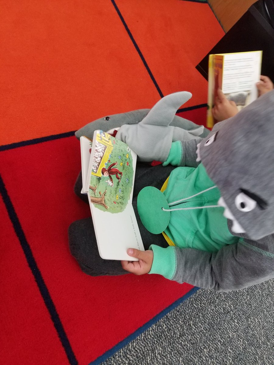 bebensee_lib's tweet photo. We had our own #babyshark moment today during kindergarten lesson...He picked the shark puppet, said his hoodie matched and continued doing a #picturewalk through the book! #aisdlibsrv #bobcatsread https://t.co/VFFBHRwNyJ https://t.co/hV9kPv53aY