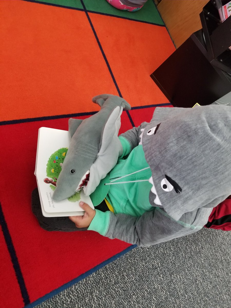 bebensee_lib's tweet photo. We had our own #babyshark moment today during kindergarten lesson...He picked the shark puppet, said his hoodie matched and continued doing a #picturewalk through the book! #aisdlibsrv #bobcatsread https://t.co/VFFBHRwNyJ https://t.co/hV9kPv53aY