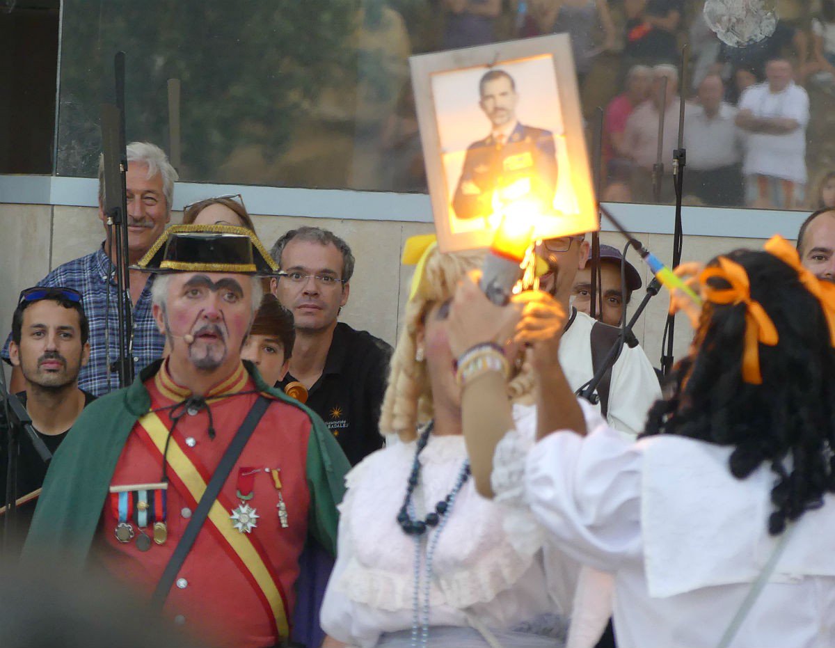 Balldecercolets's tweet photo. La cultura no es toca, la llibertat d'expressió tampoc. Tot el nostre suport a @Damesivells 

#suportdamesivells #damesivells #damesivellsnoestoca #llibertatdexpressió #laculturanoestoca https://t.co/lGvcFNsr6A