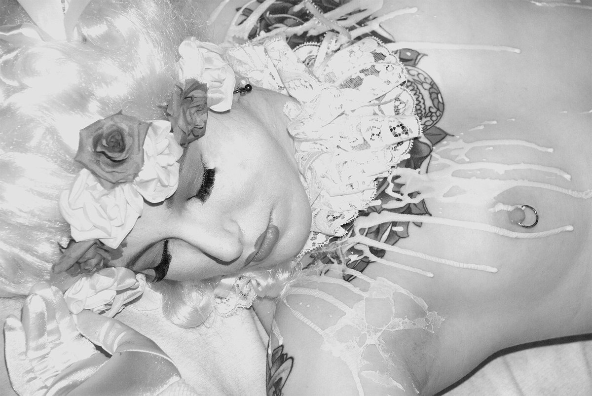 FanfareLA's tweet photo. “Woman Reclining with Ring” by 2018 FANFARE-LA artist, Carl Shubs.
Oct 5-7, @photoindep @fabrikworld
More info: https://t.co/pHaXWqzmdN
#FanfareLA #PhotoIndependent #Fabrik #FineArt #FineArtPhotography #FineArtNude #DTLA #LosAngeles #California #FFLA #Fetish #Risque #CarlShubs https://t.co/231BoIQfqg